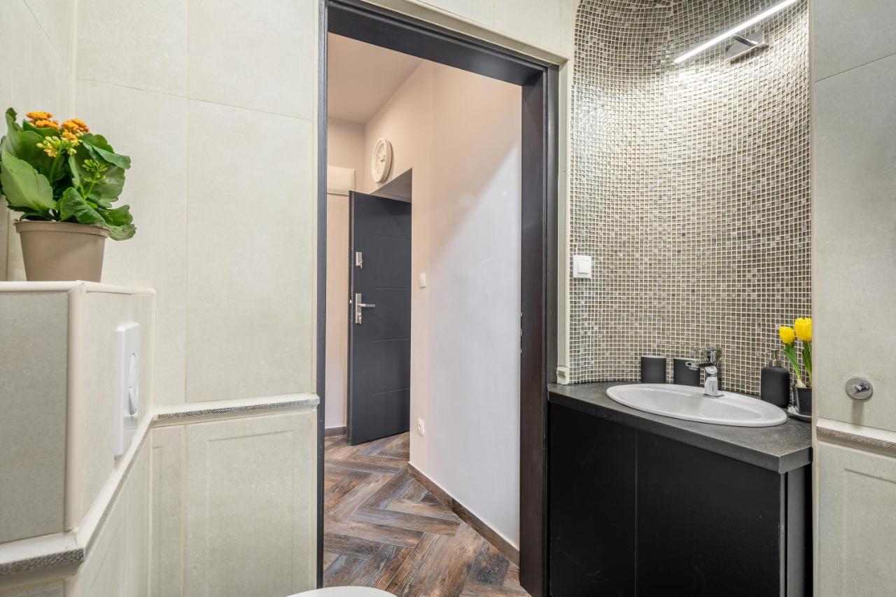 Stunning Apartment In The Hearth Of Βουδαπέστη Εξωτερικό φωτογραφία